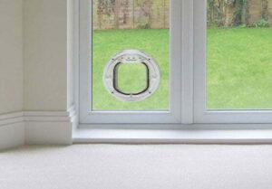 Discreet ‘minimal look’ pet doors that don’t ruin your home design